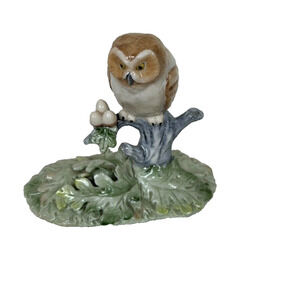 VTG 1987 Lefton hand painted Porceline Owl w/eggs Figurine Collectable Nature